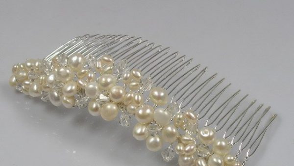 Crystal & Pearl Comb - Image 2