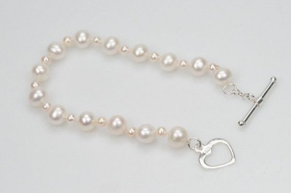 Heart Clasp Pearl Bracelet - Image 2