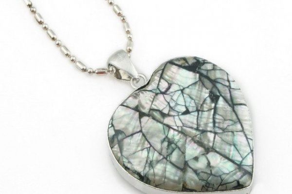 Mother of Pearl Shell Pendant - Image 2